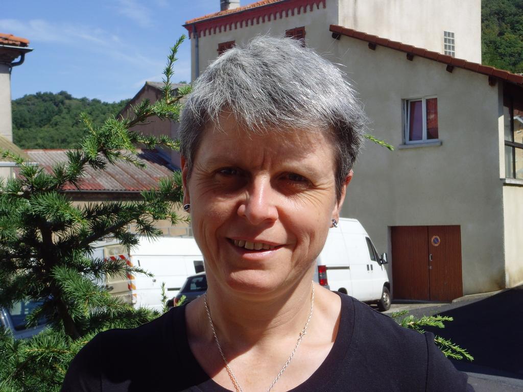 Le Bravard Jumeaux Bagian luar foto