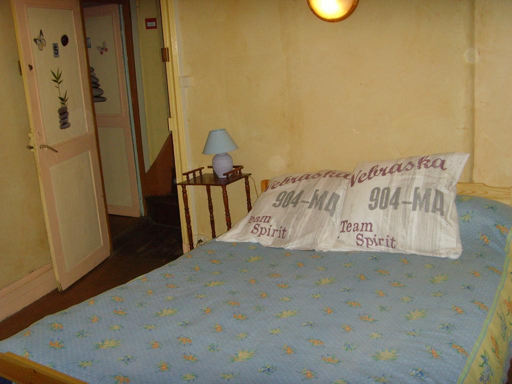 Le Bravard Jumeaux Bagian luar foto