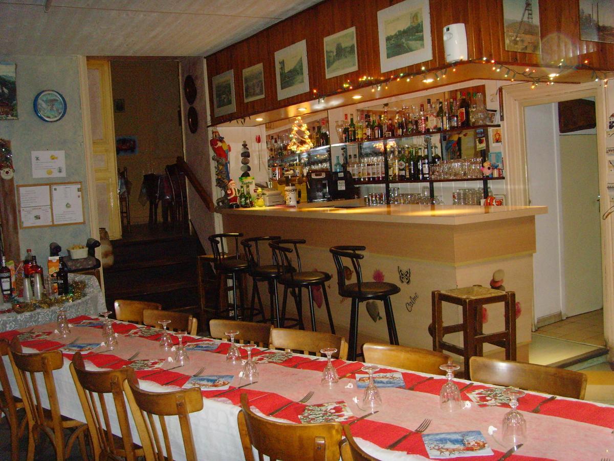 Le Bravard Jumeaux Bagian luar foto