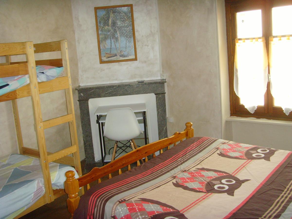 Le Bravard Jumeaux Bagian luar foto
